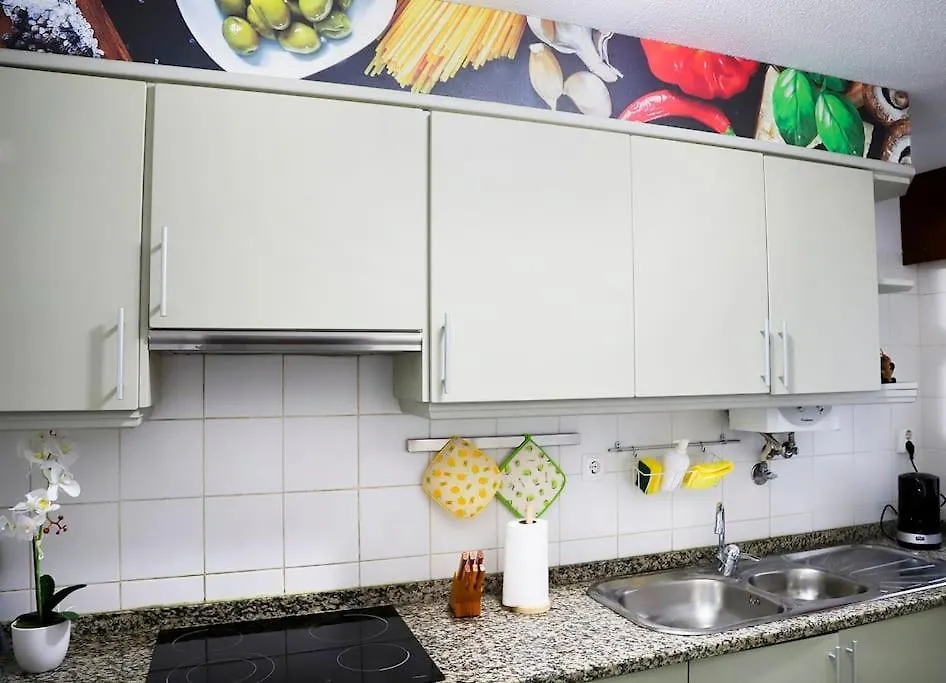 Funchal Downtown 5Min Marina + 2 Bedroom + Parking 0*, Фуншал Португалия