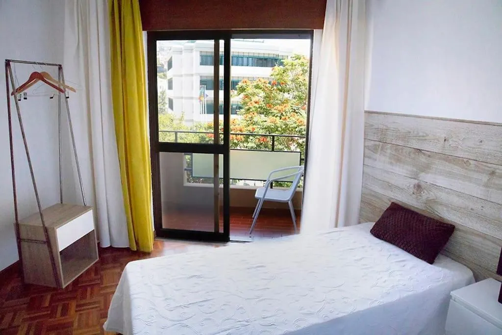Апартаменты Funchal Downtown 5Min Marina + 2 Bedroom + Parking